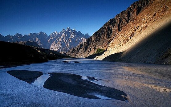 11 Pakistan View from Lord of the Rings in 15 Beautiful and Amazing Pictures of Pakistan