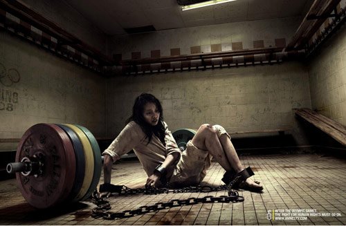 Amnesty International: Weight lifting - controversial print ads