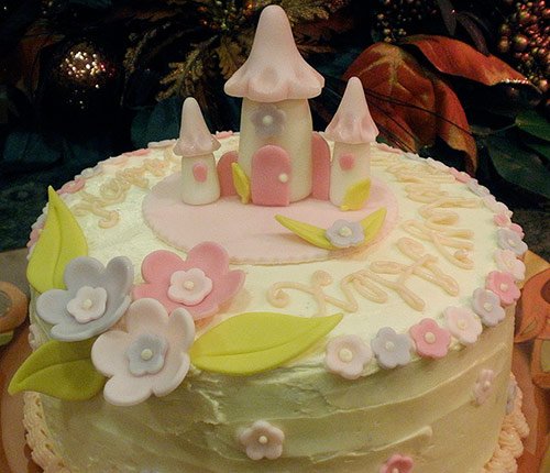 10 fairy castle cake in 40 Creative Cake Designs Which Will Make You Look Twice