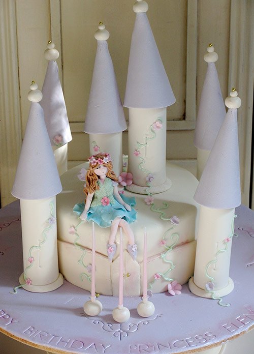 17 fairy castle cake design in 40 Creative Cake Designs Which Will Make You Look Twice