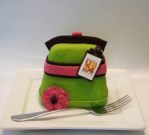 24 fashion themed cakelets in 40 Creative Cake Designs Which Will Make You Look Twice