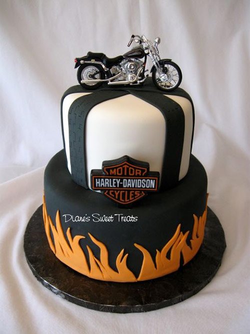 28 harley cake 28 harley cake in 40 Creative Cake Designs Which Will Make You Look Twice