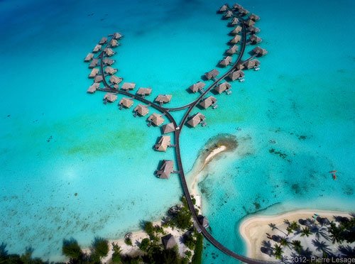 Bora Bora Resort & Thalasso Spa seen from a Kite